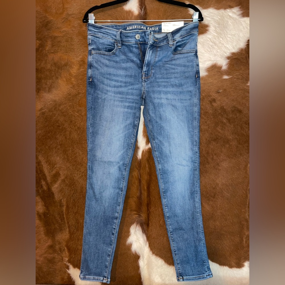 Women’s American Eagle size 8 jeans